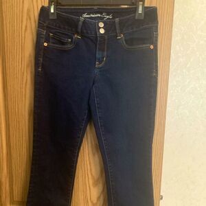 NWOT  Women’s American Eagle outfitters artist jeans size 8.